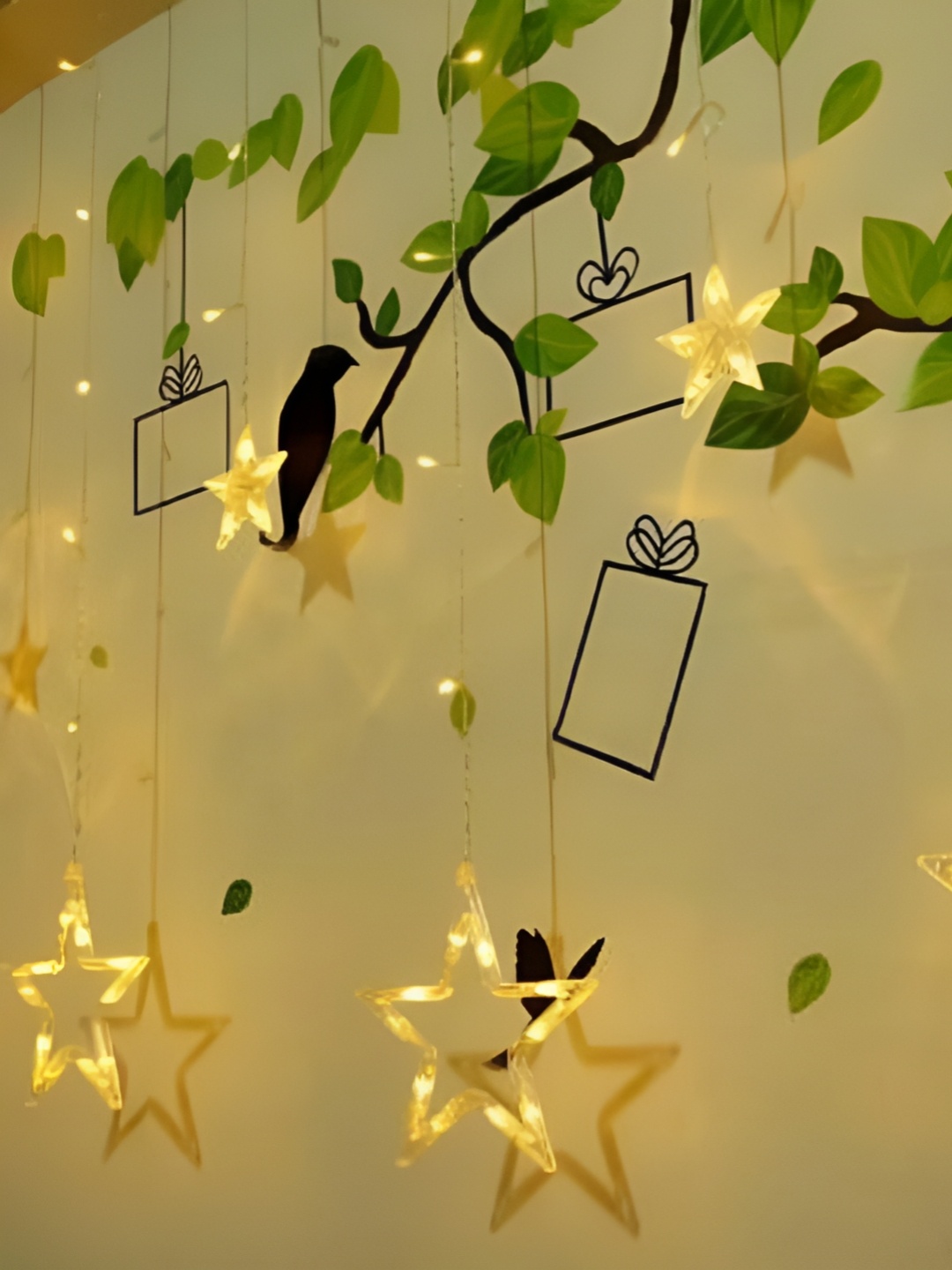 

ENORMITY Yellow Star Shape String Lights