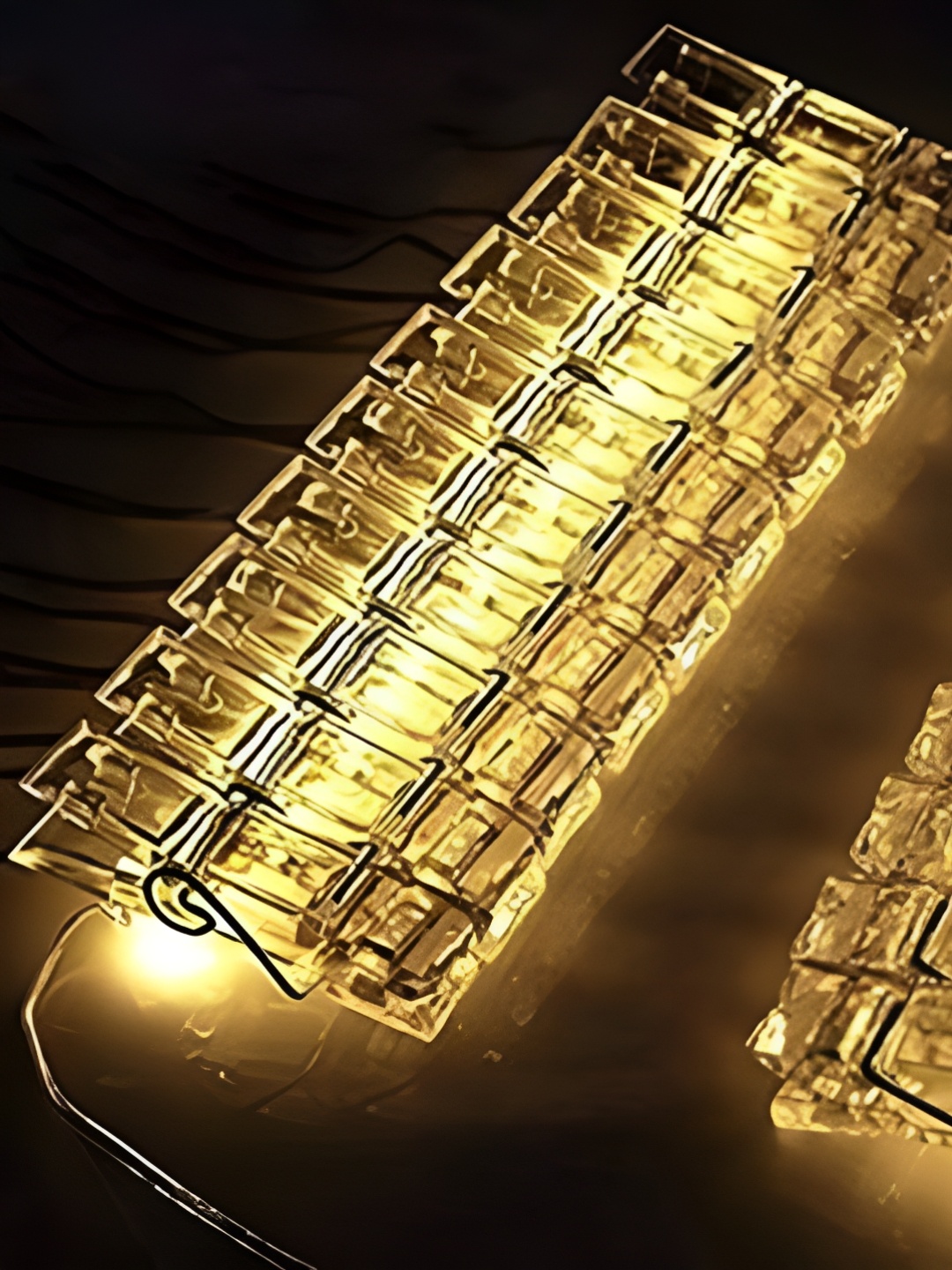 

ENORMITY Yellow Photo Clip Shaped LED String Lights