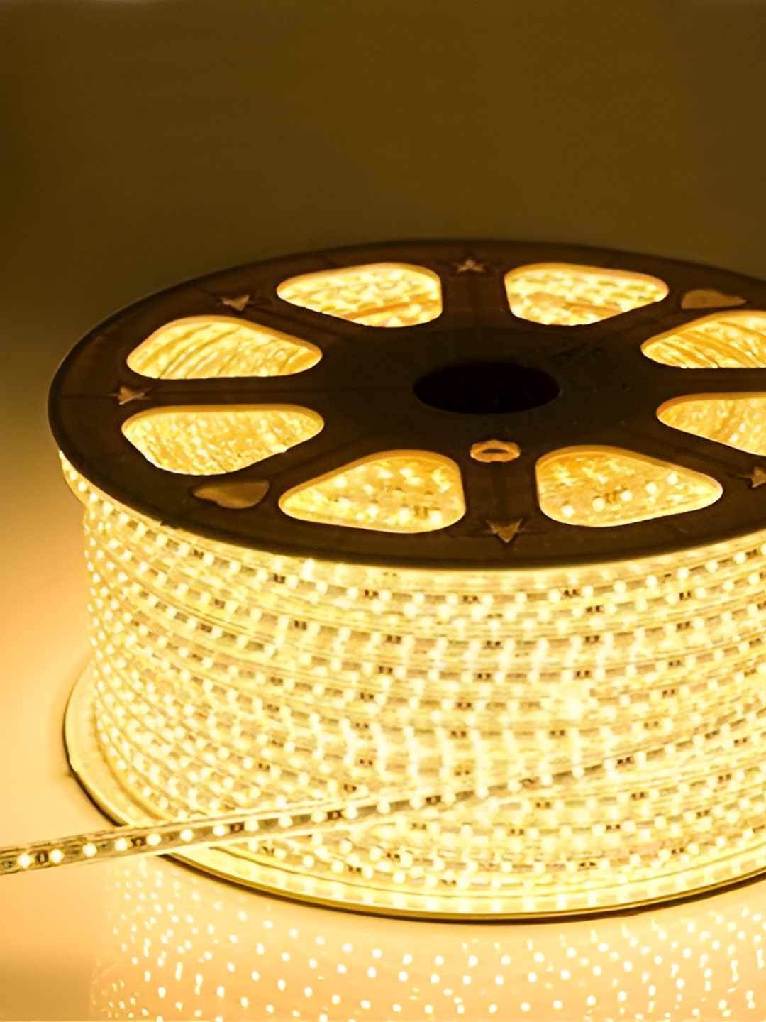 

ENORMITY 440-Pcs Yellow Metal LED Rice-Shaped String Lights