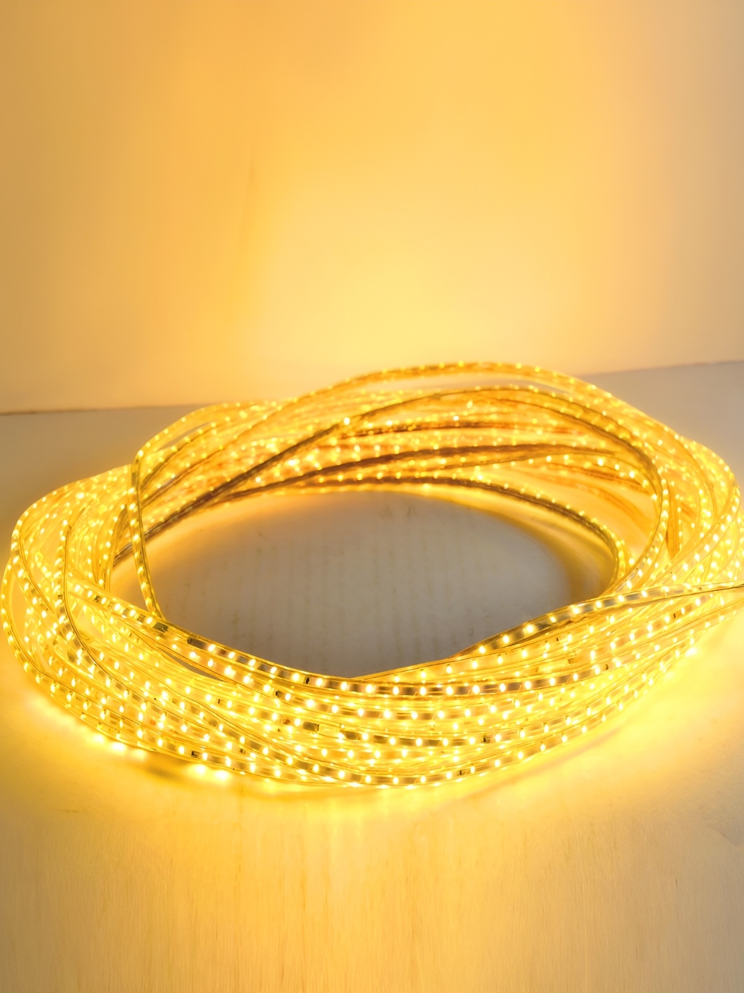

ENORMITY Yellow Rope String Lights
