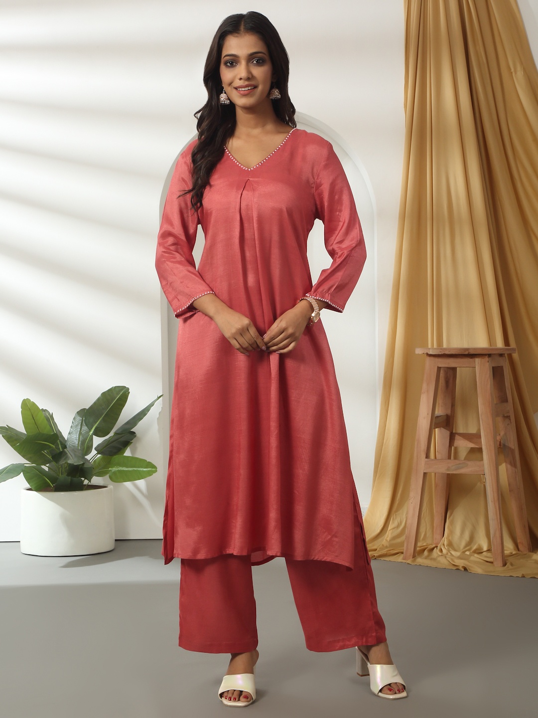 

Likha Satin Straight Solid Dusty Pink Kurta & Pant