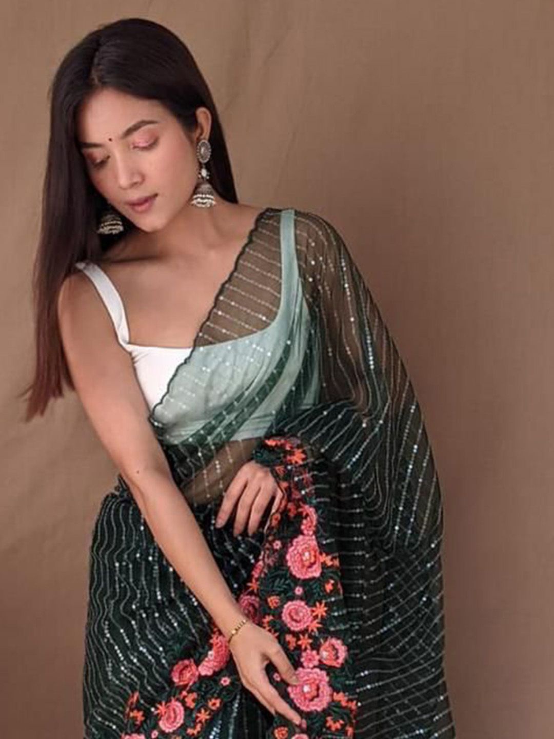 

Ishin Floral Sequinned Net Heavy Work Saree, Green