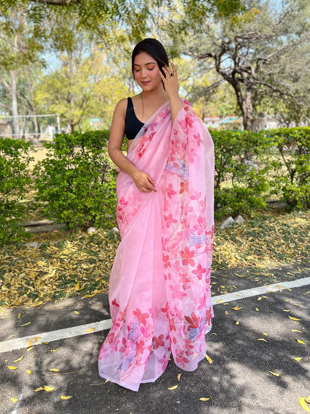 

Ishin Floral Beads and Stones Organza Saree, Pink
