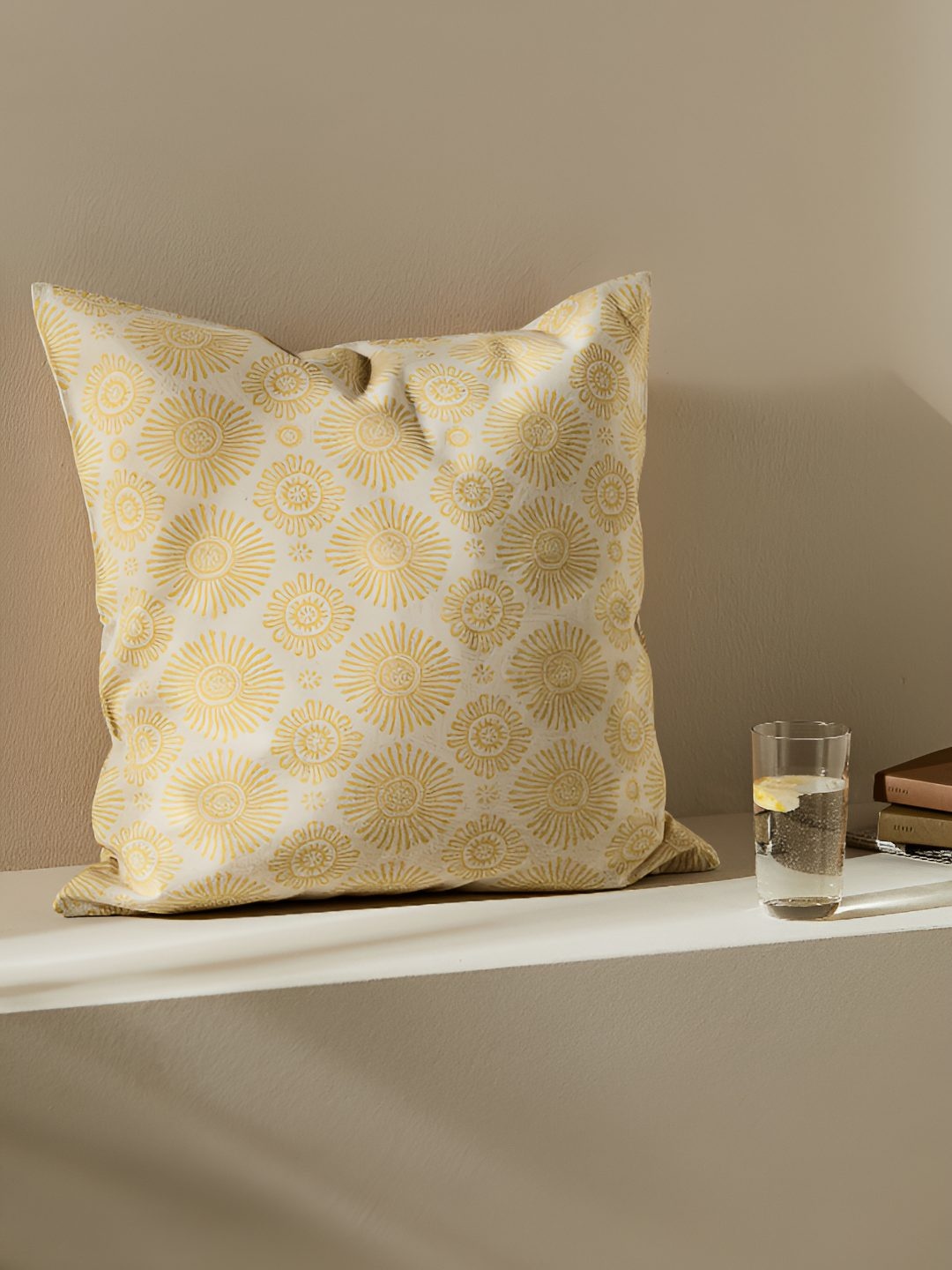 

H&M Patterned Cushion Cover, Yellow