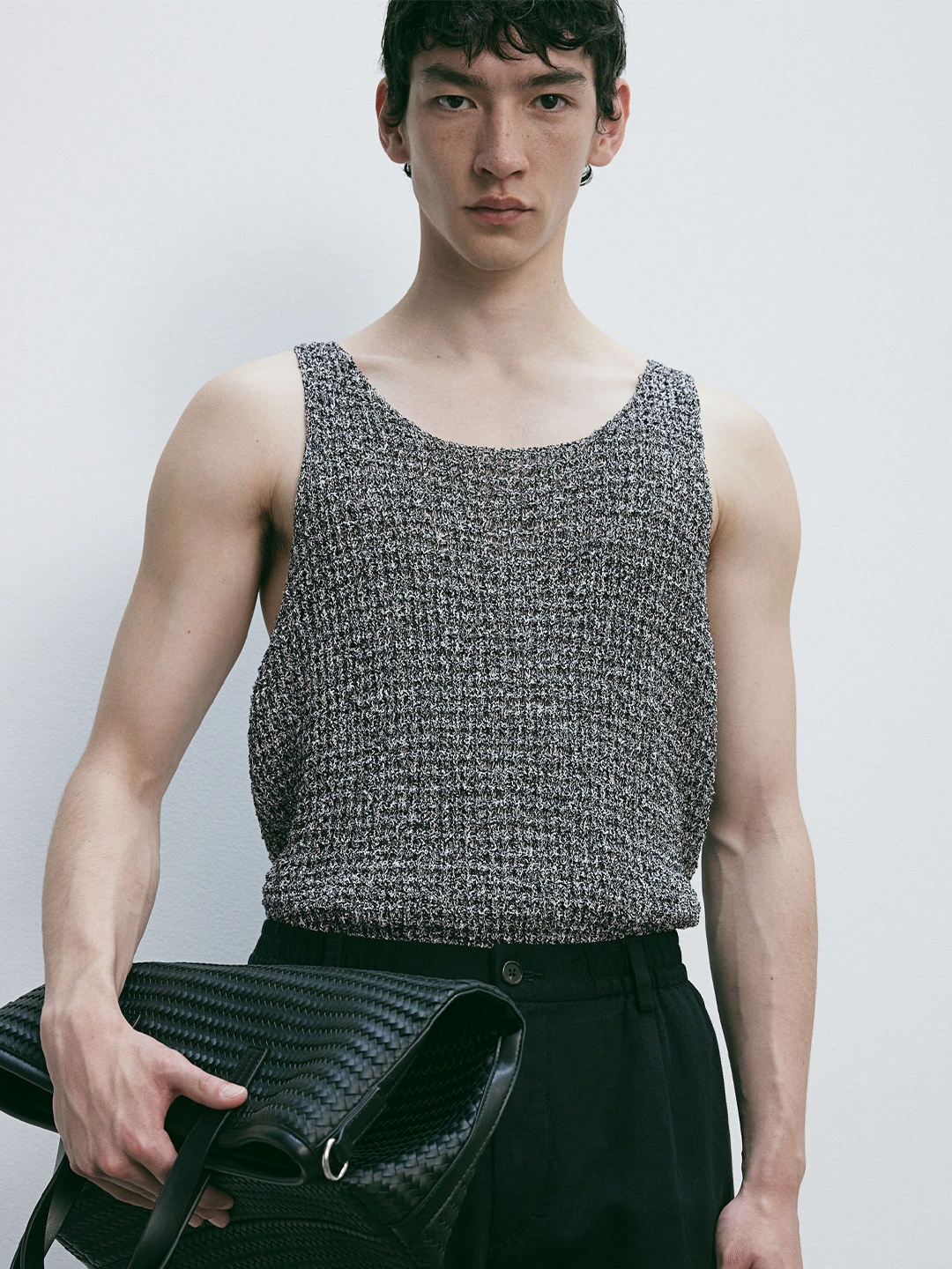 

H&M Slim Fit Knitted Vest Tshirts, Grey