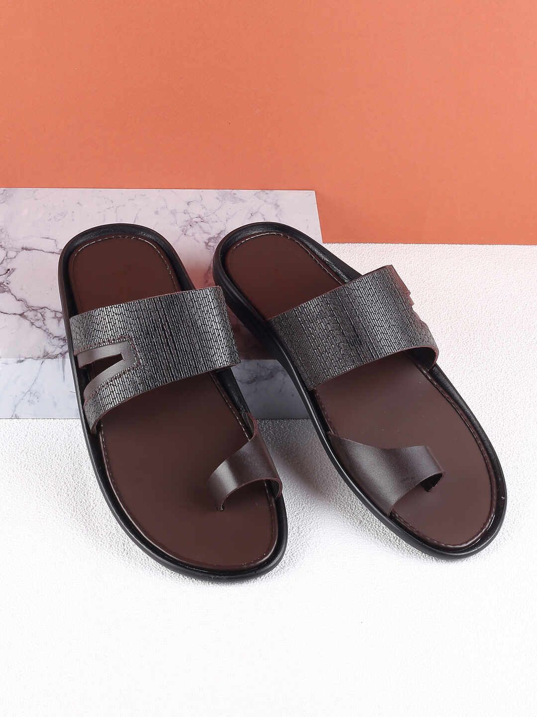

Mochi Men Leather Comfort Sandals, Brown