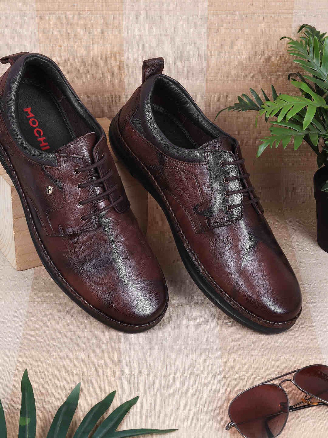 

Mochi Men Perforations Leather Oxfords, Brown