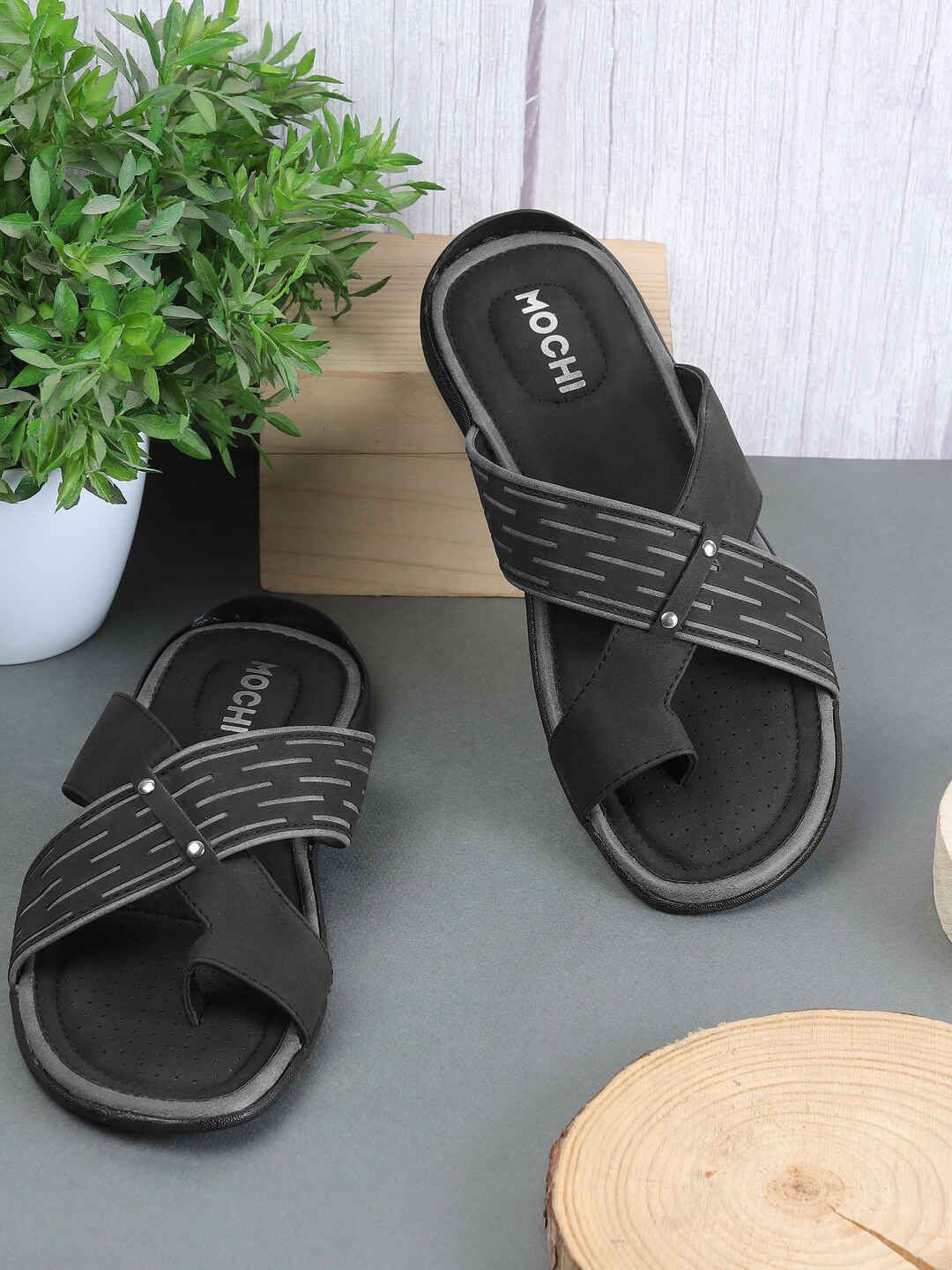 

Mochi Men Ethnic Comfort Sandals, Black