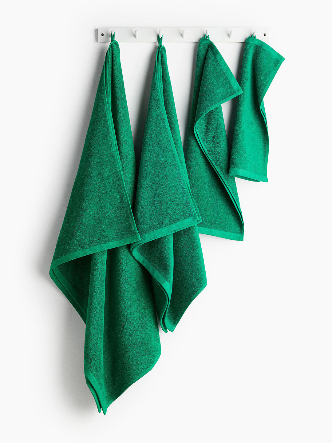 

H&M Green Terry Bath Towel