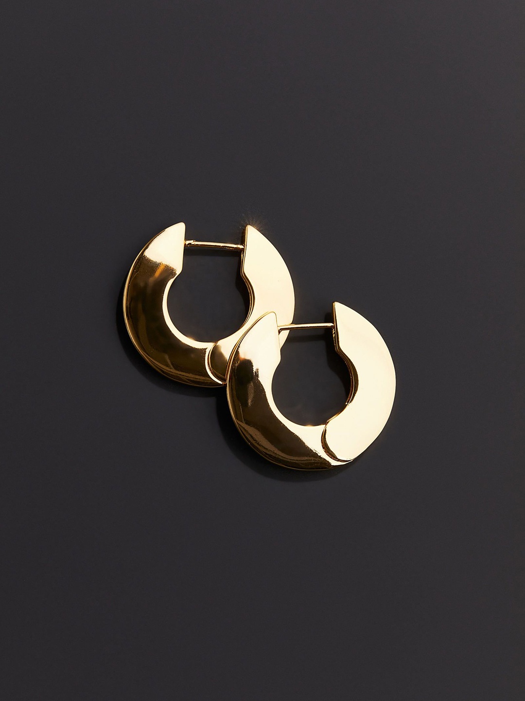 

H&M Gold Plated Hoop Earrings