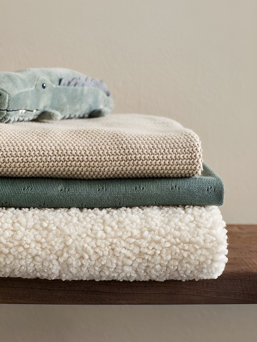

H&M Boys White Teddy Baby Blanket