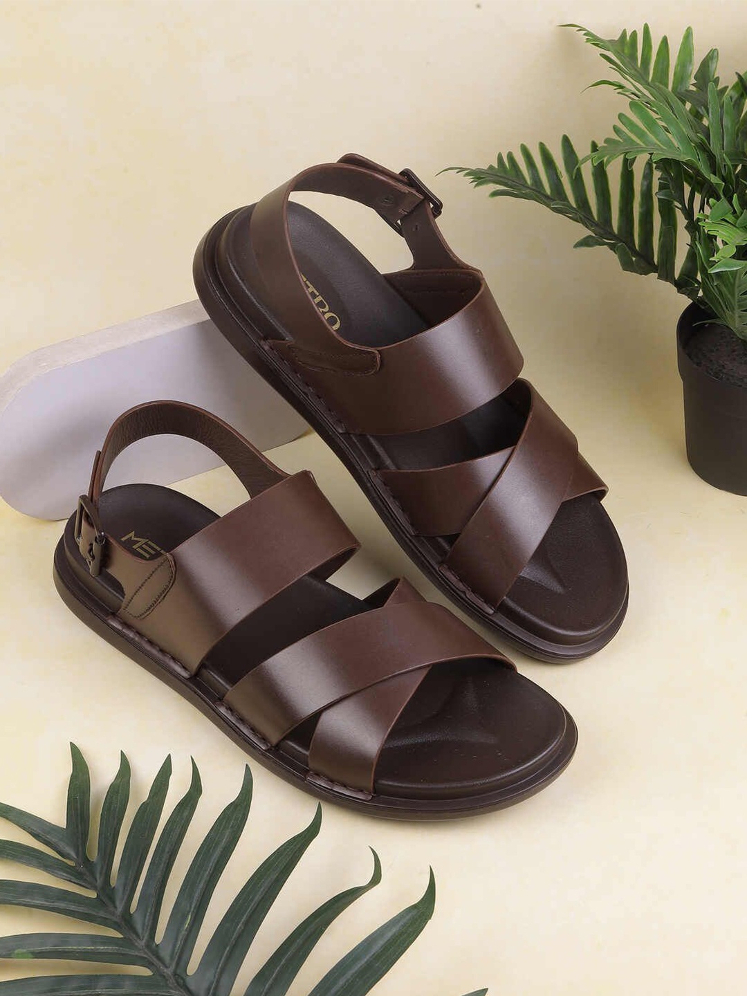 

Metro Men Leather Comfort Sandals, Brown