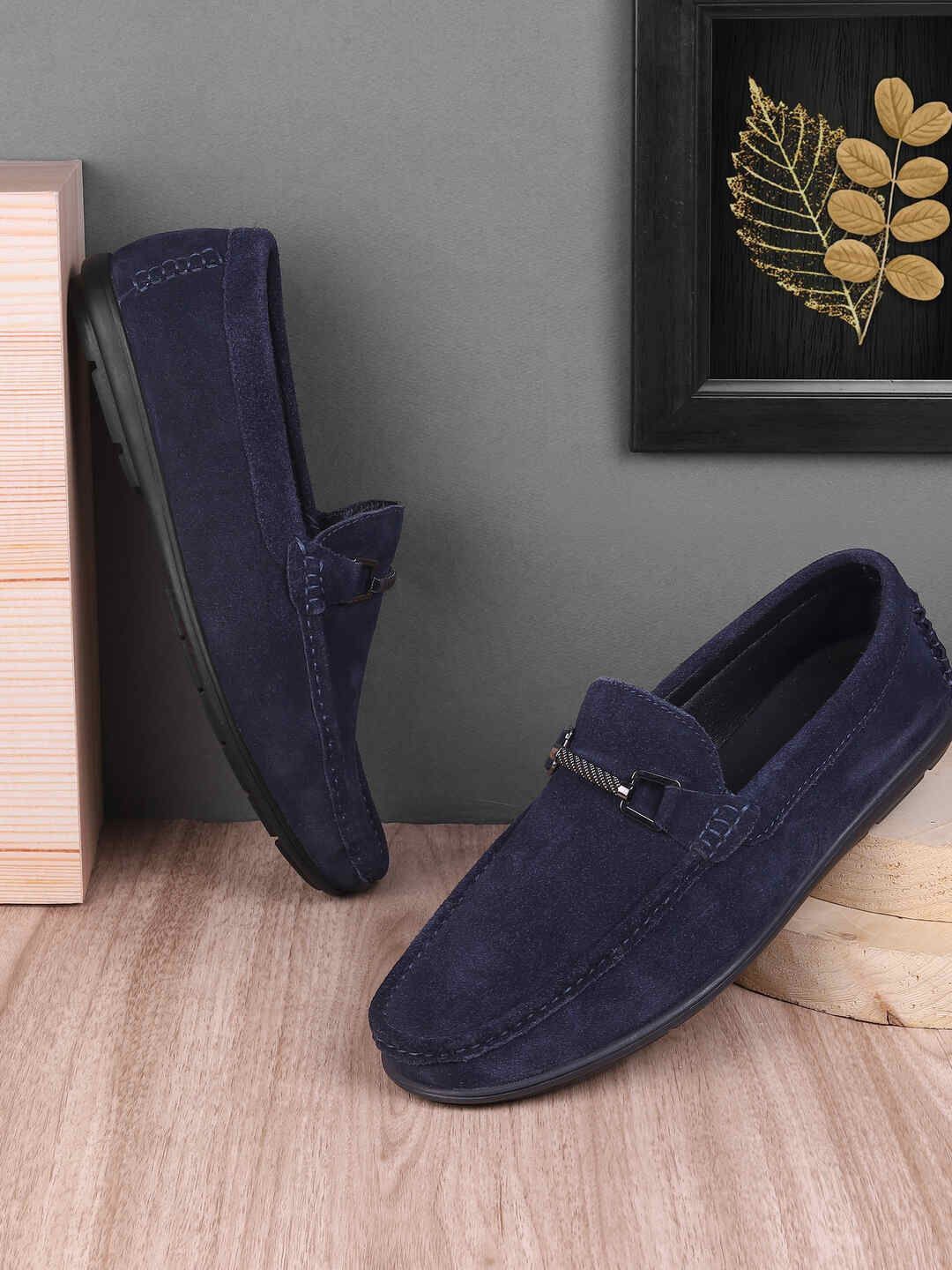 

Metro Men Printed Leather Loafers, Blue