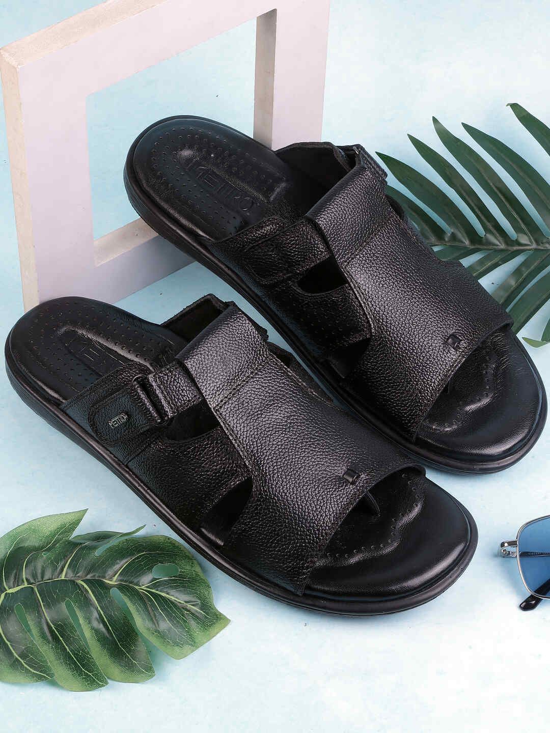 

Metro Men Ethnic Leather Comfort Sandals, Black
