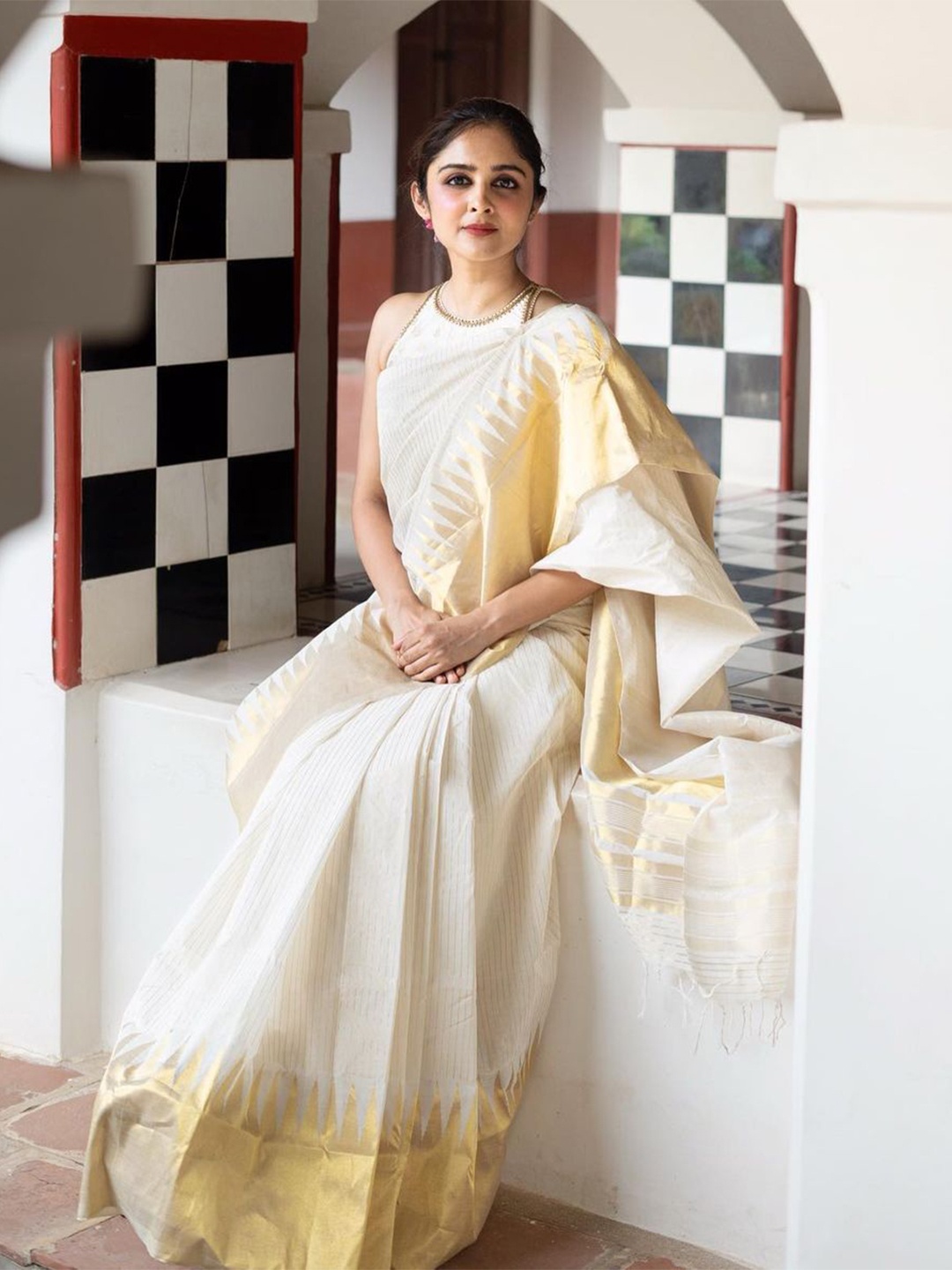 

Upalksh Striped Zari Kanjeevaram Saree, White