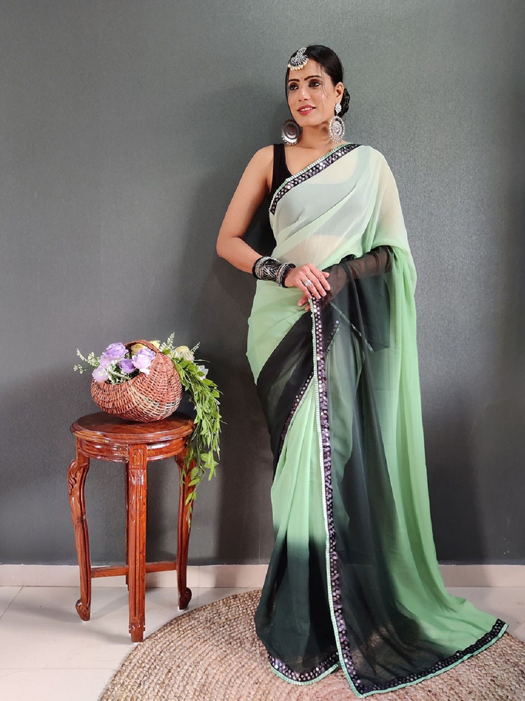 

JULEE Tie and Dye Mirror Work Pure Georgette Ready to Wear Saree, Green