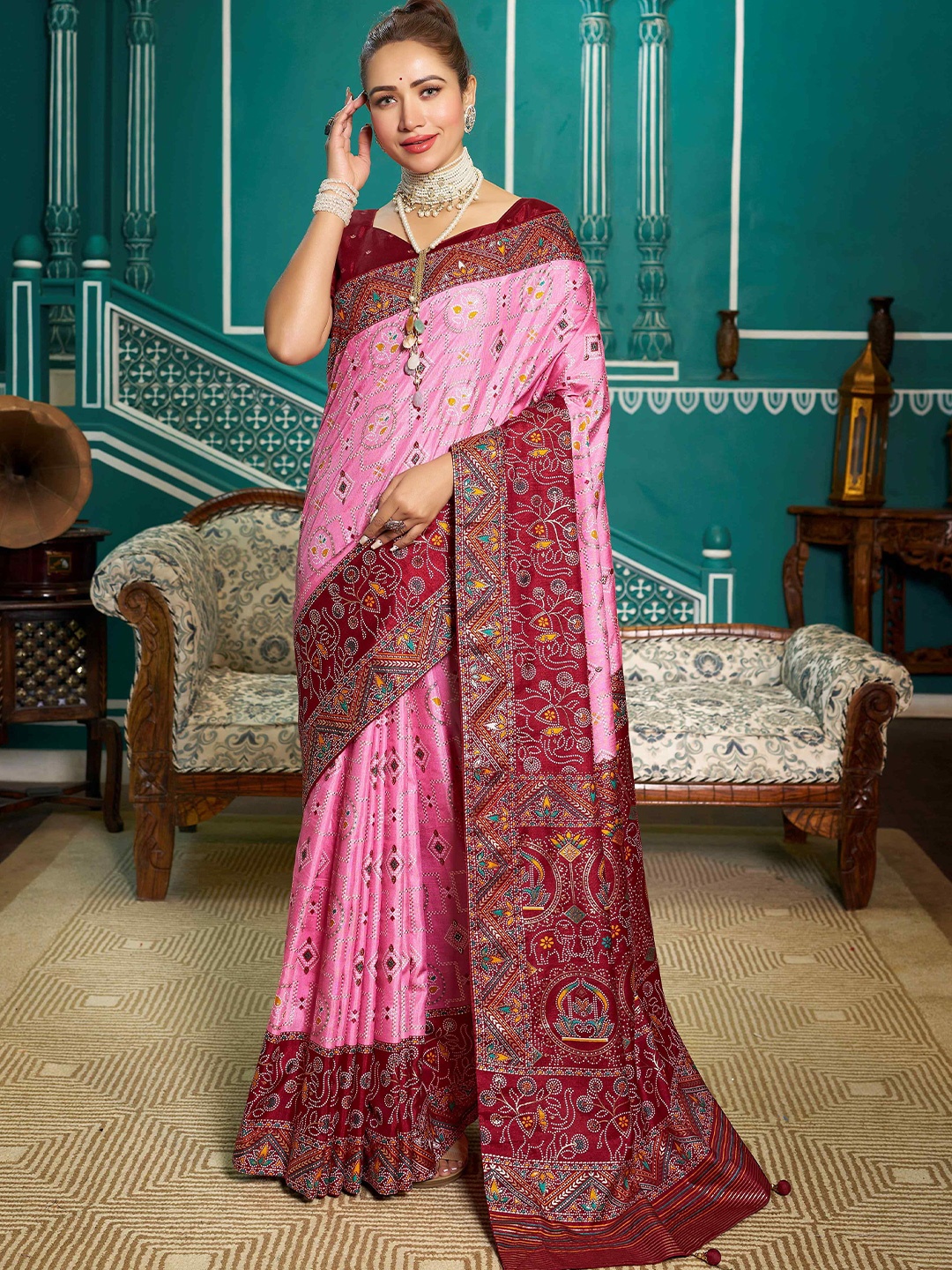 

HEER FASHION Ethnic Motifs Zari Art Silk Patola Saree, Pink