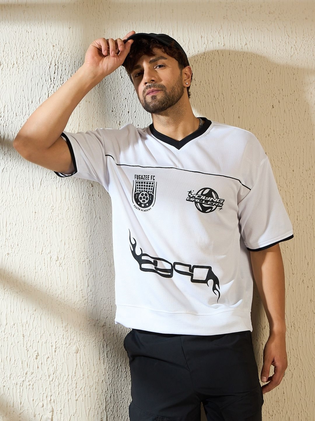

FUGAZEE Men Printed V-Neck Applique T-shirt, White