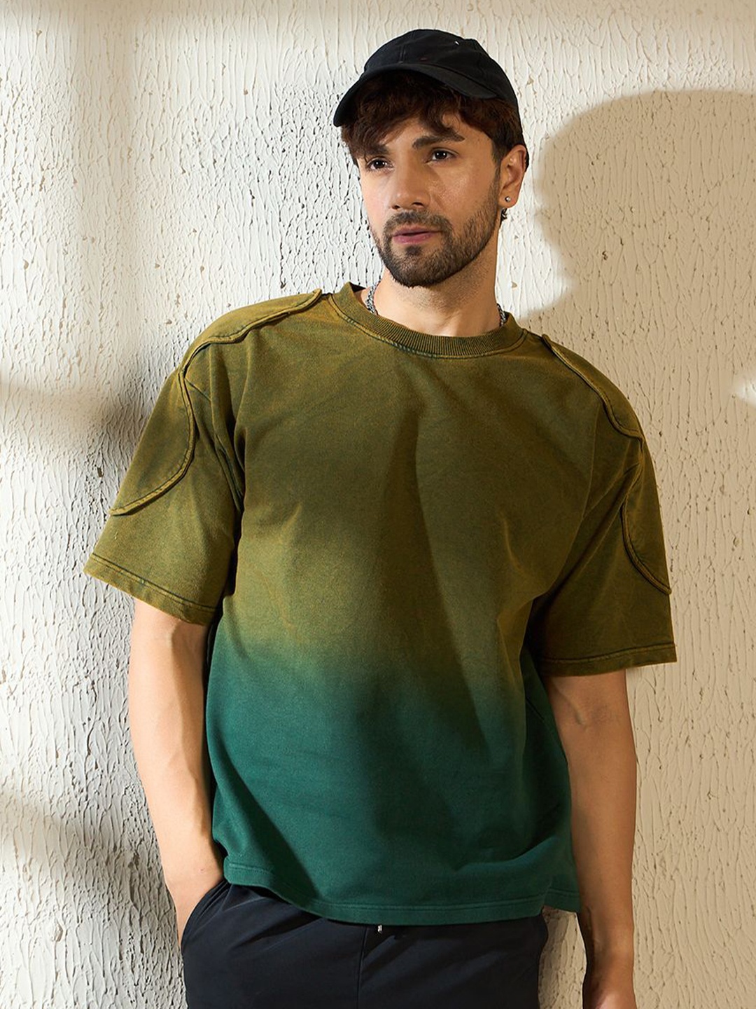 

FUGAZEE Men Printed Pockets T-shirt, Khaki