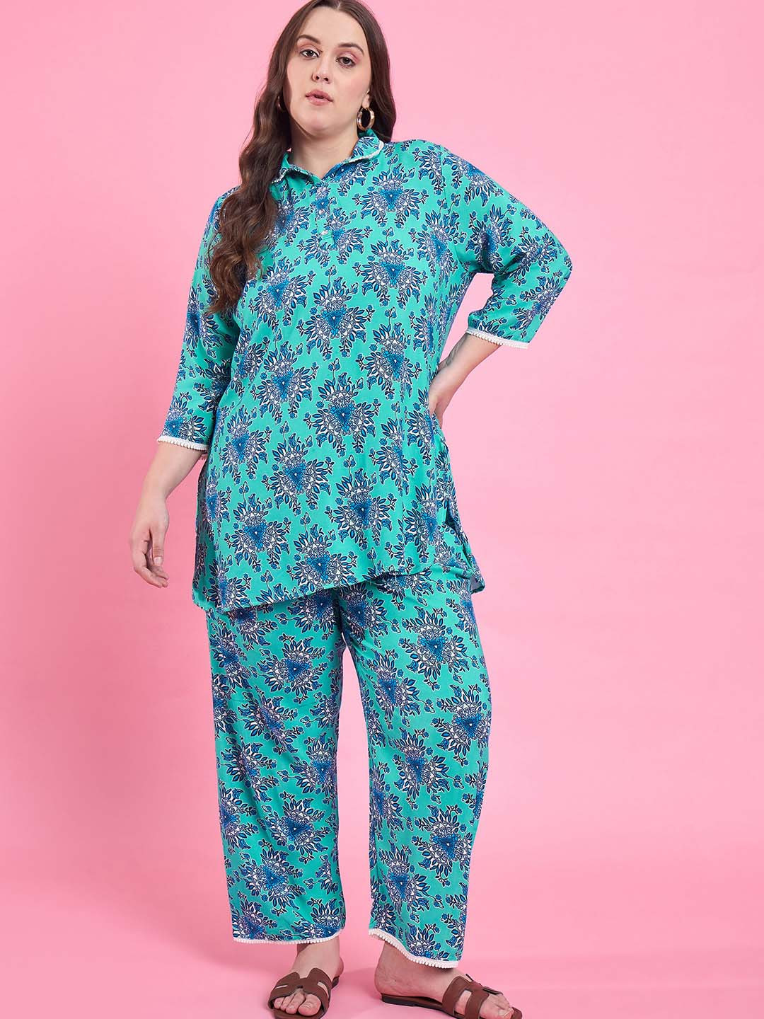 

AUSTIVO Printed Top With Trousers Co-Ords, Blue