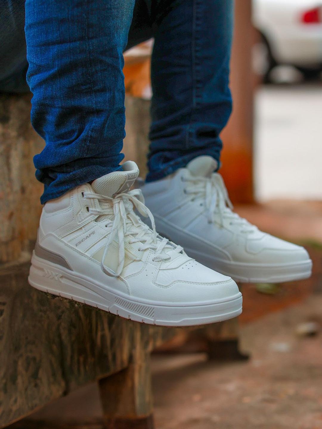 

Xtep Men Canvas High Ankle lace-up Classic Sneakers, White