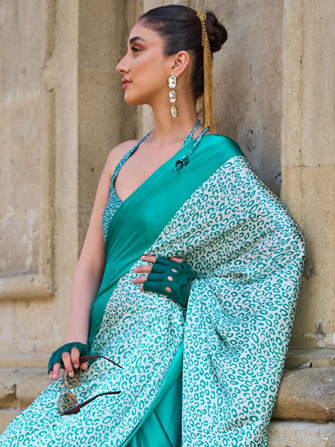 

Mitera Satin Block Print Saree, Teal