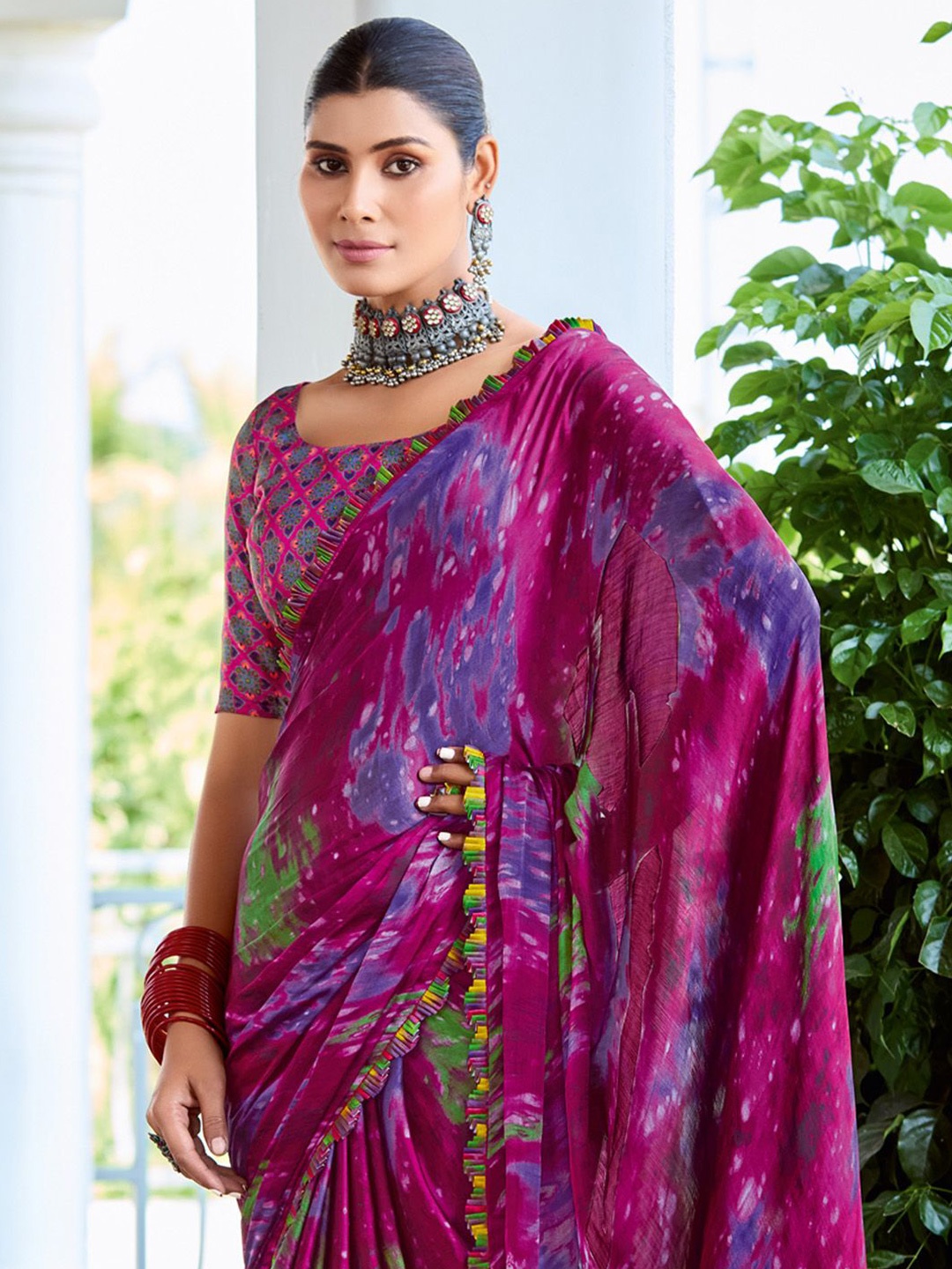 

Mitera Satin Saree, Magenta