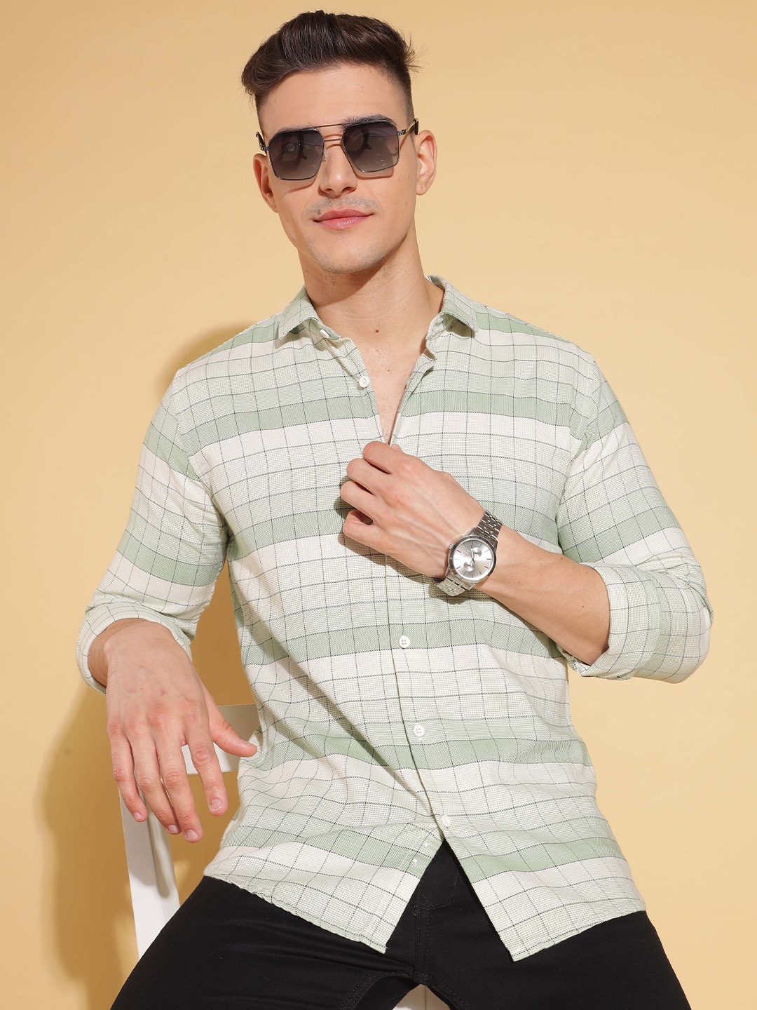 

HERE&NOW Men Slim Fit Horizontal Stripes Opaque Striped Casual Shirt, Multi
