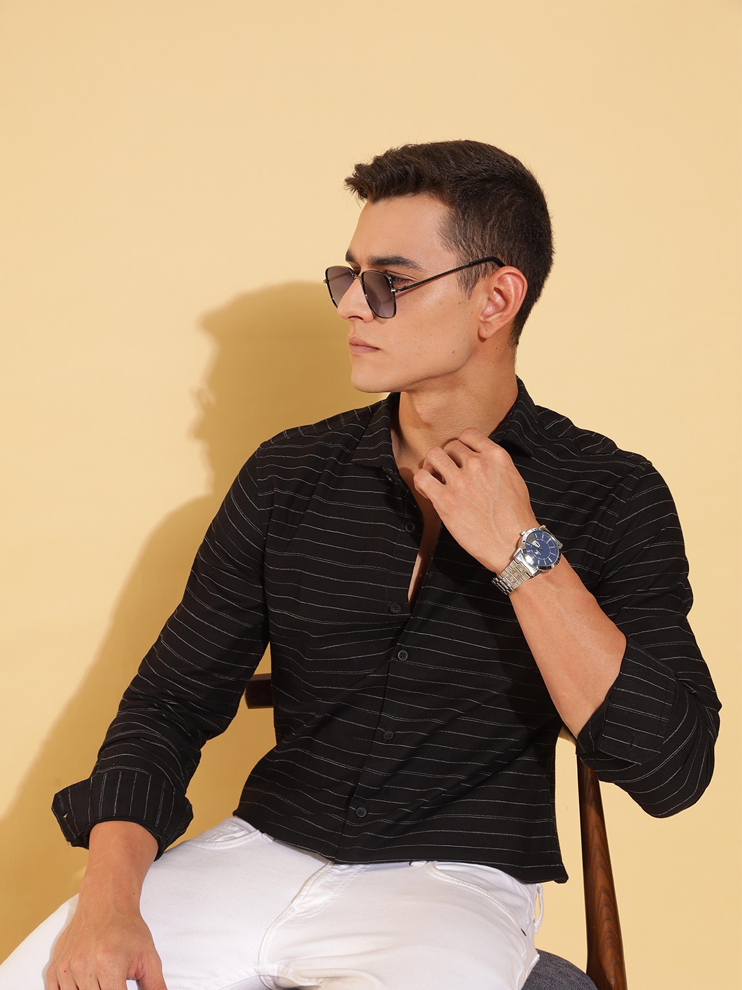 

HERE&NOW Men Slim Fit Horizontal Stripes Opaque Striped Casual Shirt, Black