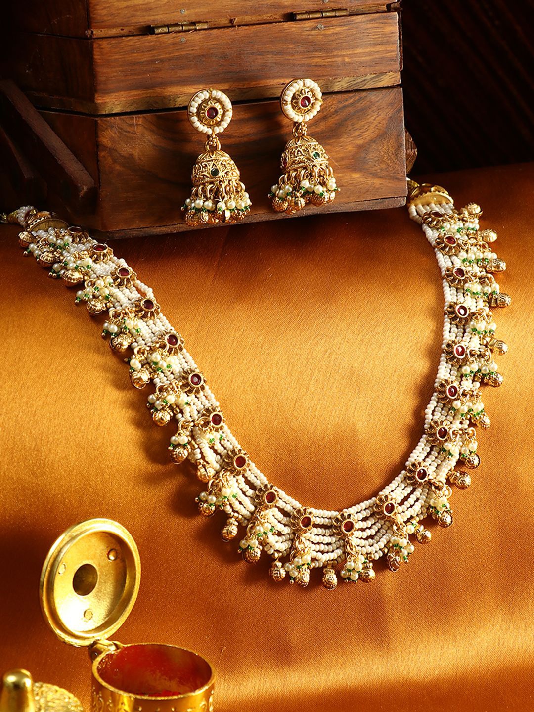 

Adwitiya Collection Gold-Plated Stones-Studded & Beaded Jewellery Set
