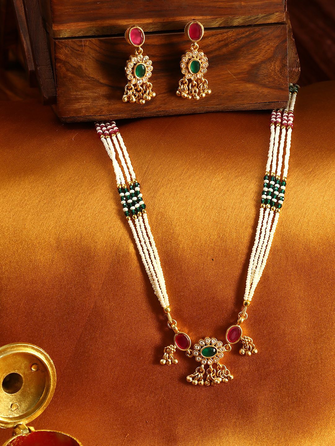 

Adwitiya Collection Gold-Plated Stone-Studded & Beaded Jewellery Set