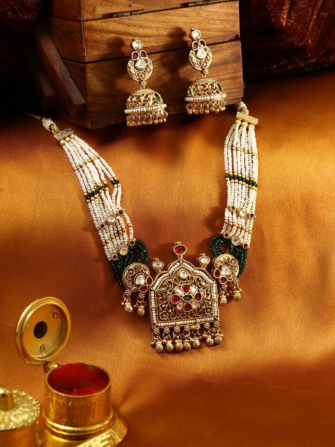 

Adwitiya Collection Gold-Plated Kundan-Studded & Beaded Jewellery Set