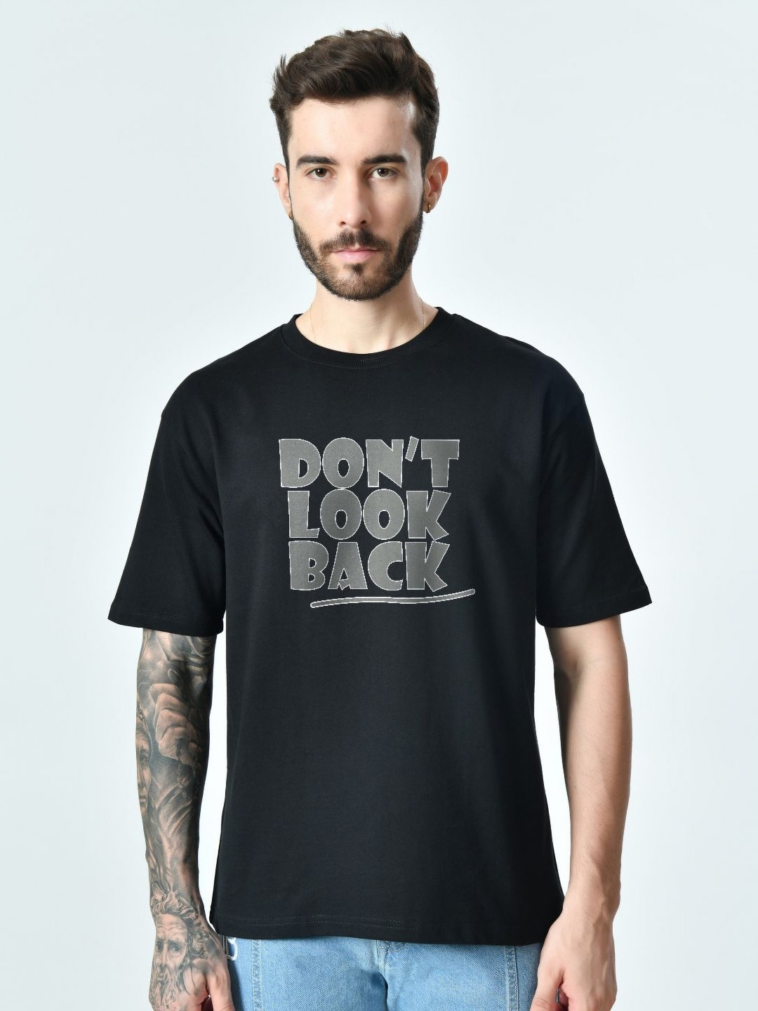 

EKSDEE Men Typography Printed Applique T-shirt, Black