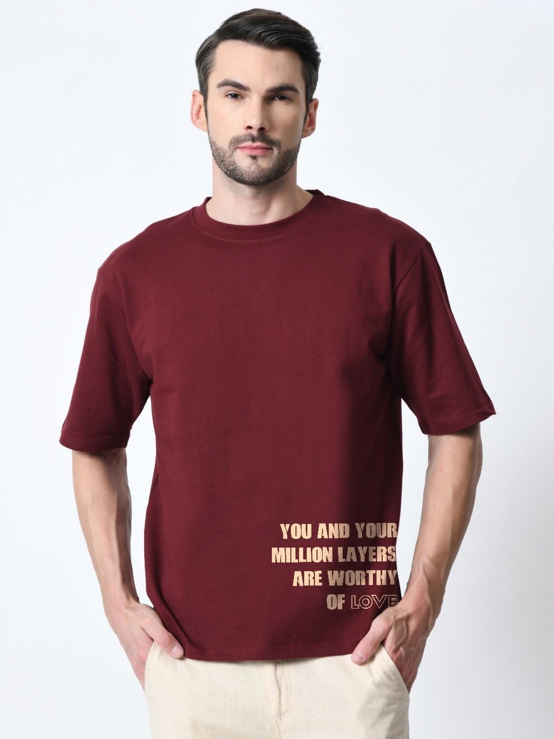 

EKSDEE Men Typography Colourblocked Monochrome T-shirt, Burgundy