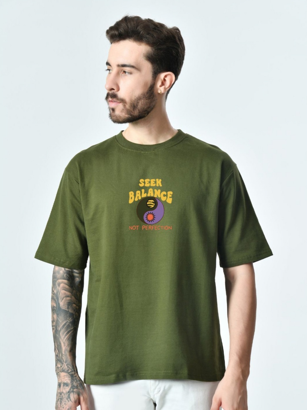

EKSDEE Men Typography Printed Drop-Shoulder Sleeves Applique T-shirt, Olive
