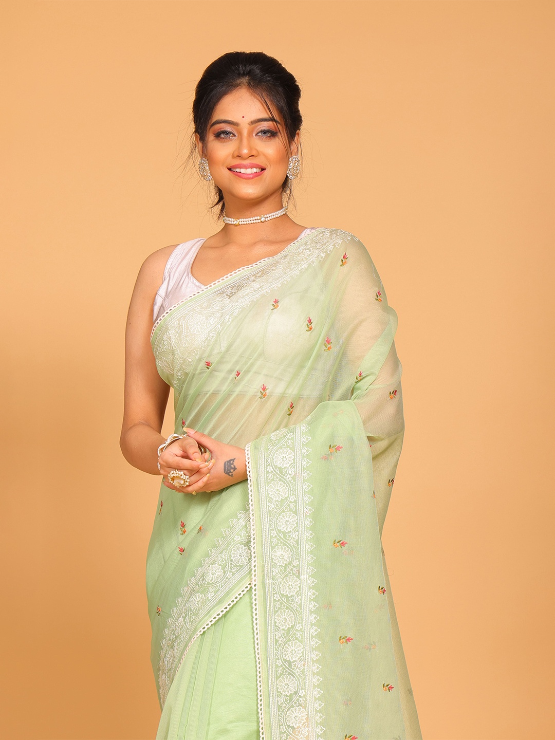 

Morchari Embellished Embroidered Supernet Saree, Green