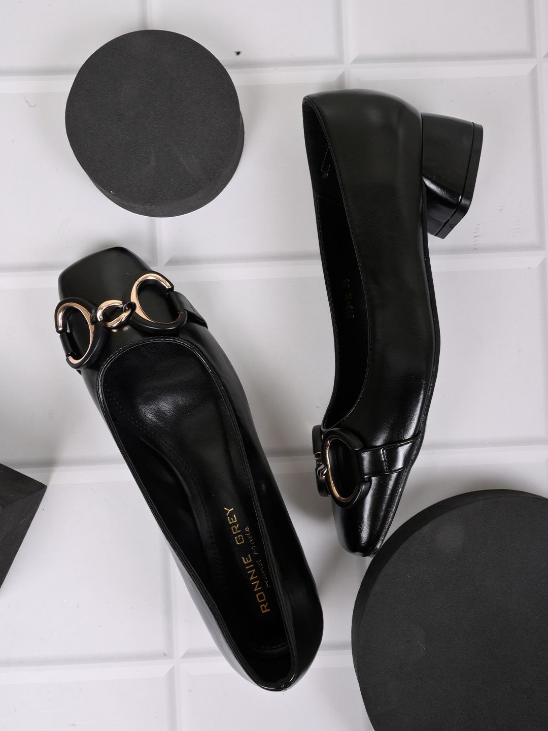 

Ronnie Grey Women Pumps with Buckles, Black