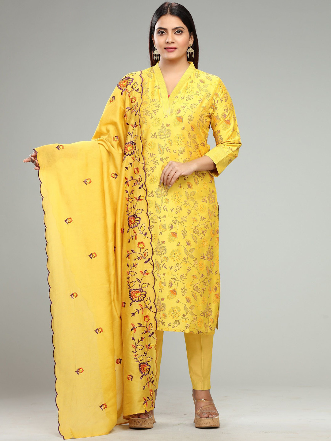 

COTTON CULTURE Women Floral Printed Regular Kurta with Churidar & With Dupatta, Yellow