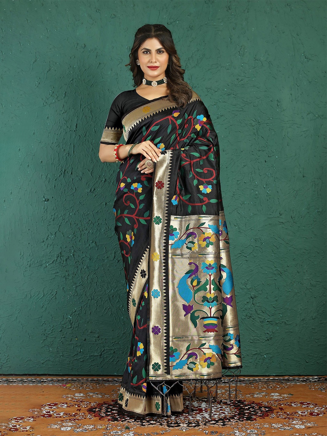 

LeeliPeeri Designer Woven Design Zari Silk Blend Paithani Saree, Black