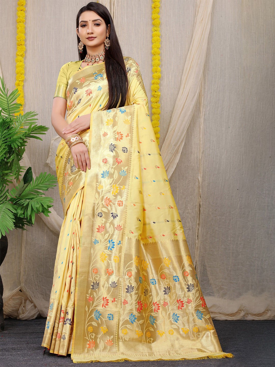 

LeeliPeeri Designer Woven Design Zari Silk Blend Paithani Saree, Cream