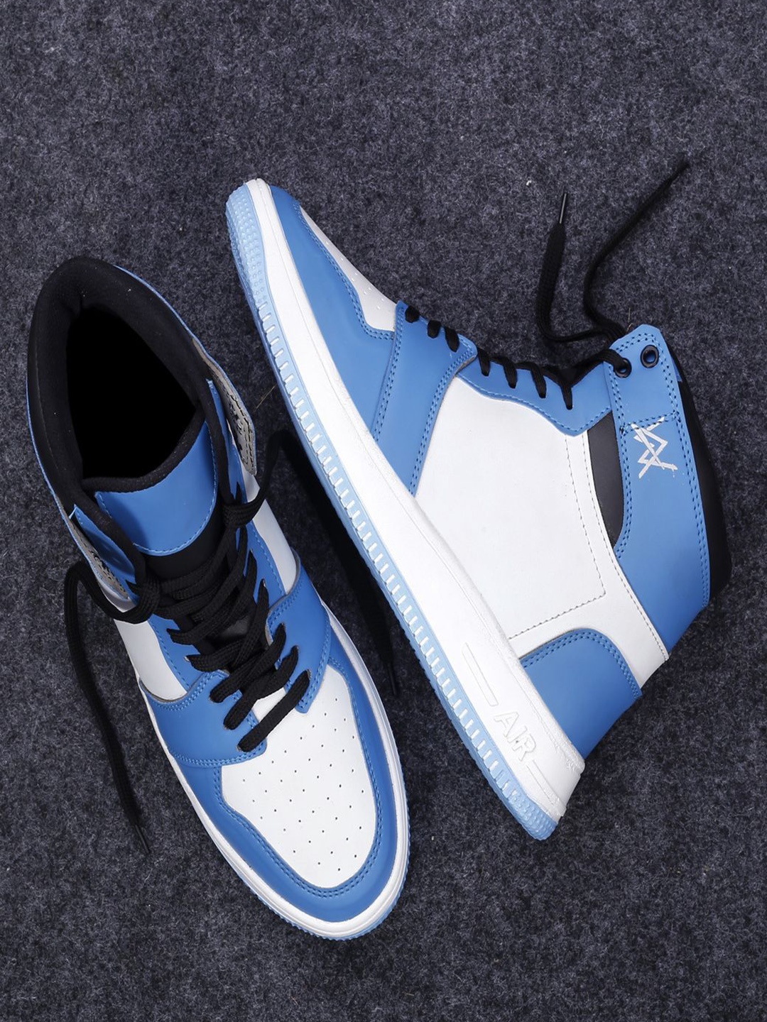

Woakers Men Colourblocked Sneakers, Multi