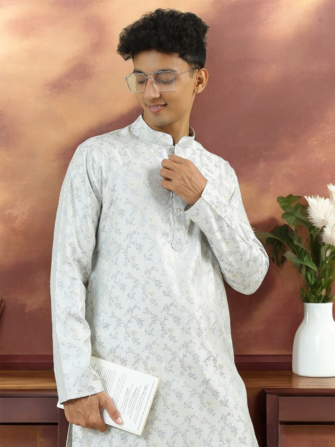 

TATTVA Floral Woven Design Mandarin Collar Regular Kurta with Pyjamas, Cream