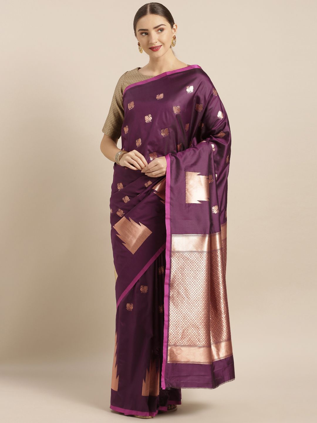 

VASTRANAND Ethnic Motif Zari Woven Banarasi Saree, Burgundy