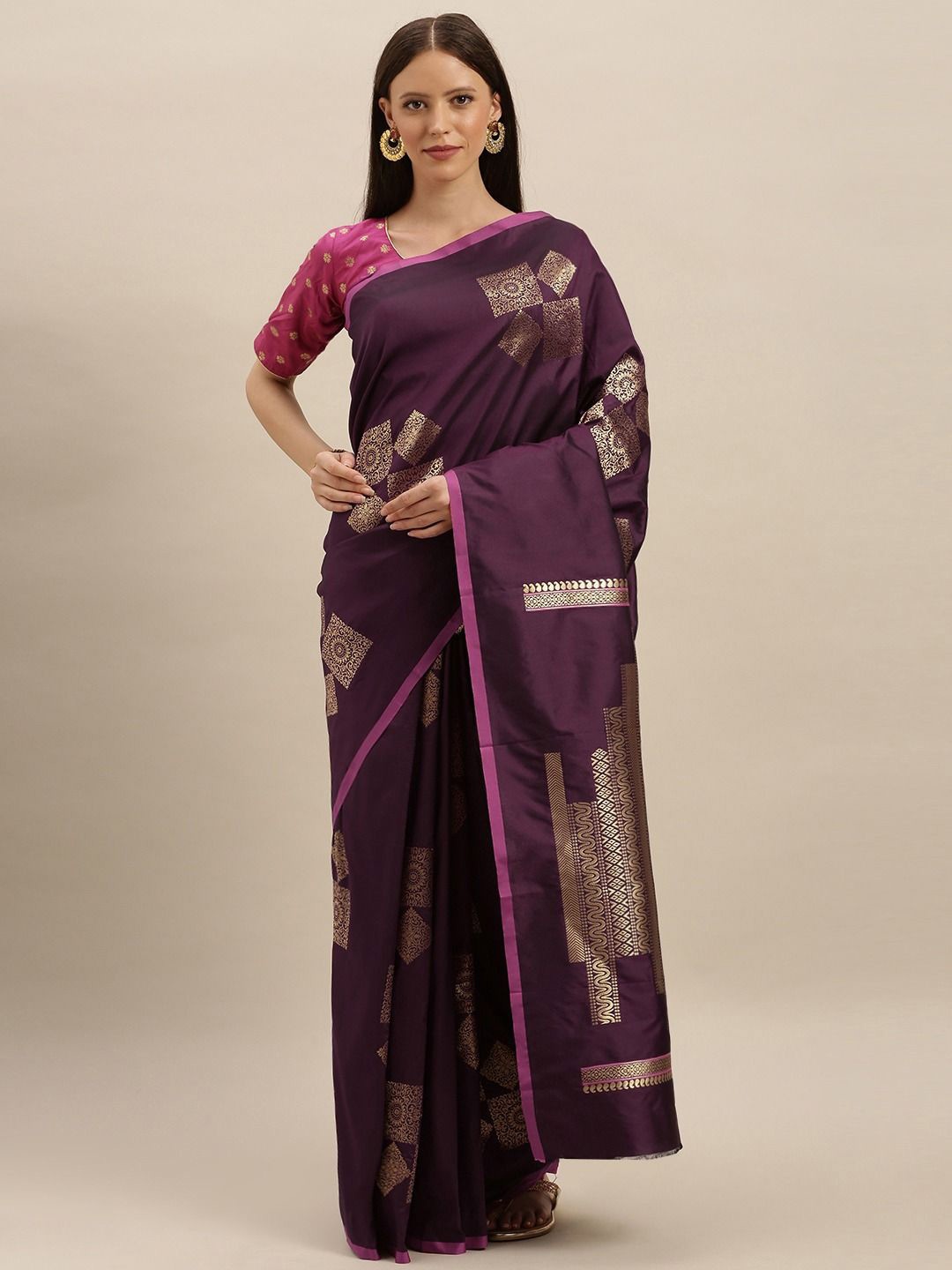 

VASTRANAND Geometric Zari Woven Kanjivaram Saree, Burgundy
