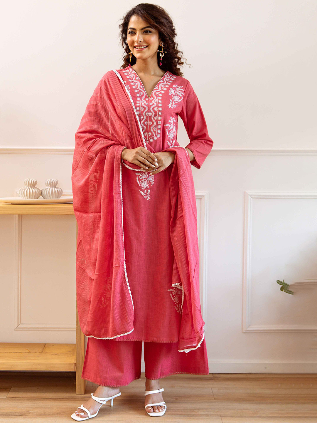 

KALINI Ethnic Motifs Embroidered Regular Thread Work Kurta with Palazzos & Dupatta, Pink
