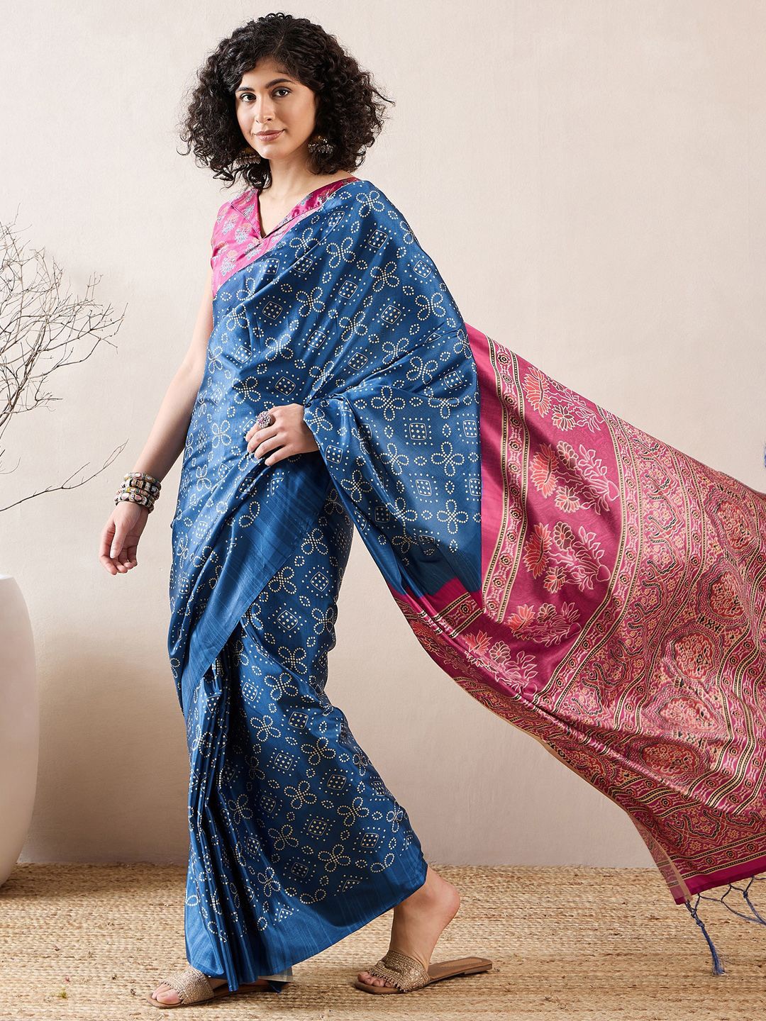 

Saree mall Ready to Wear Bandhani Sarees, Blue