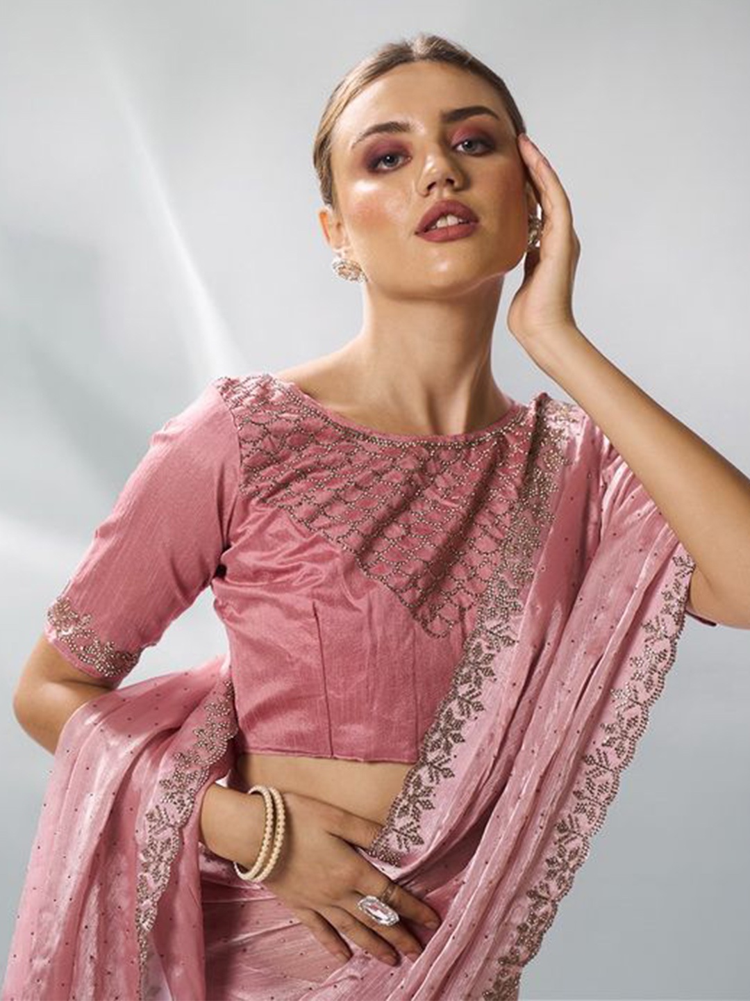 

Mitera Ethnic Motifs Beads and Stones Organza Saree, Pink