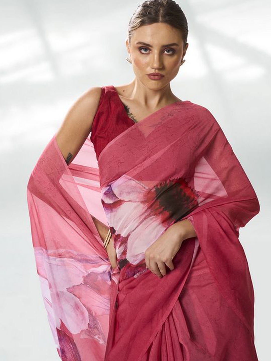 

Mitera Floral Tassel Saree with Blouse, Pink