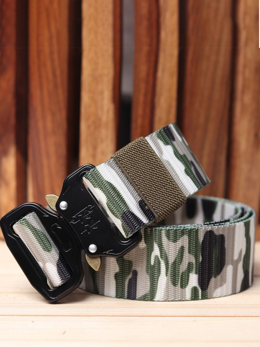 

The Roadster Lifestyle Co. Men Textured Interlock Closure Belt, Green