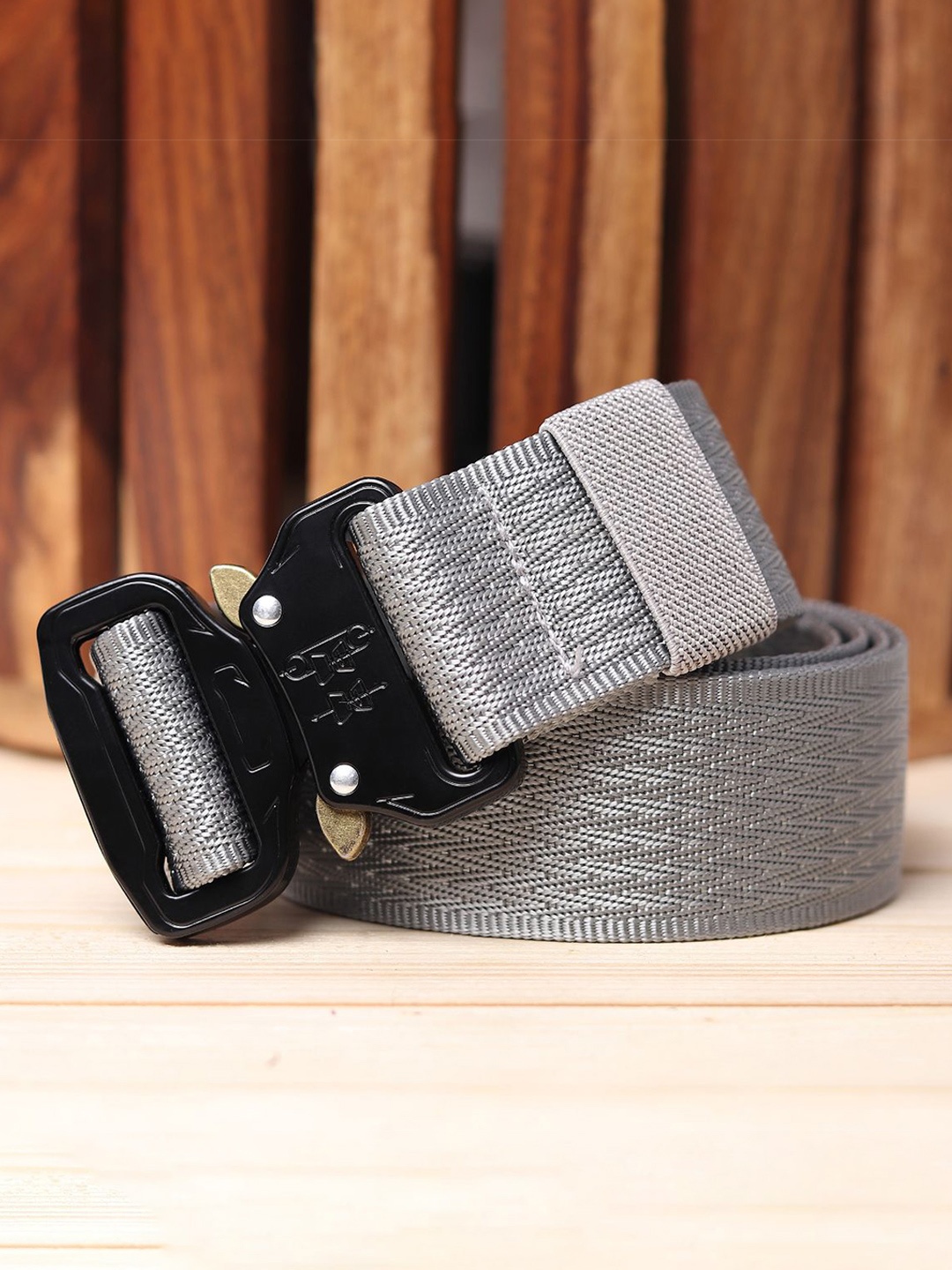 

The Roadster Lifestyle Co. Men Textured Interlock Closure Belt, Silver